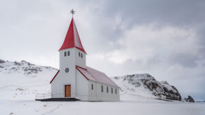 Vik et son église typique