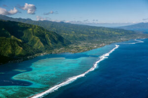 Île tropicale de Papeete, en Polynésie française, photo aérienne